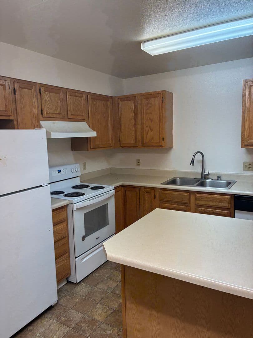 Anchorage Apartment: 315 Barrow St