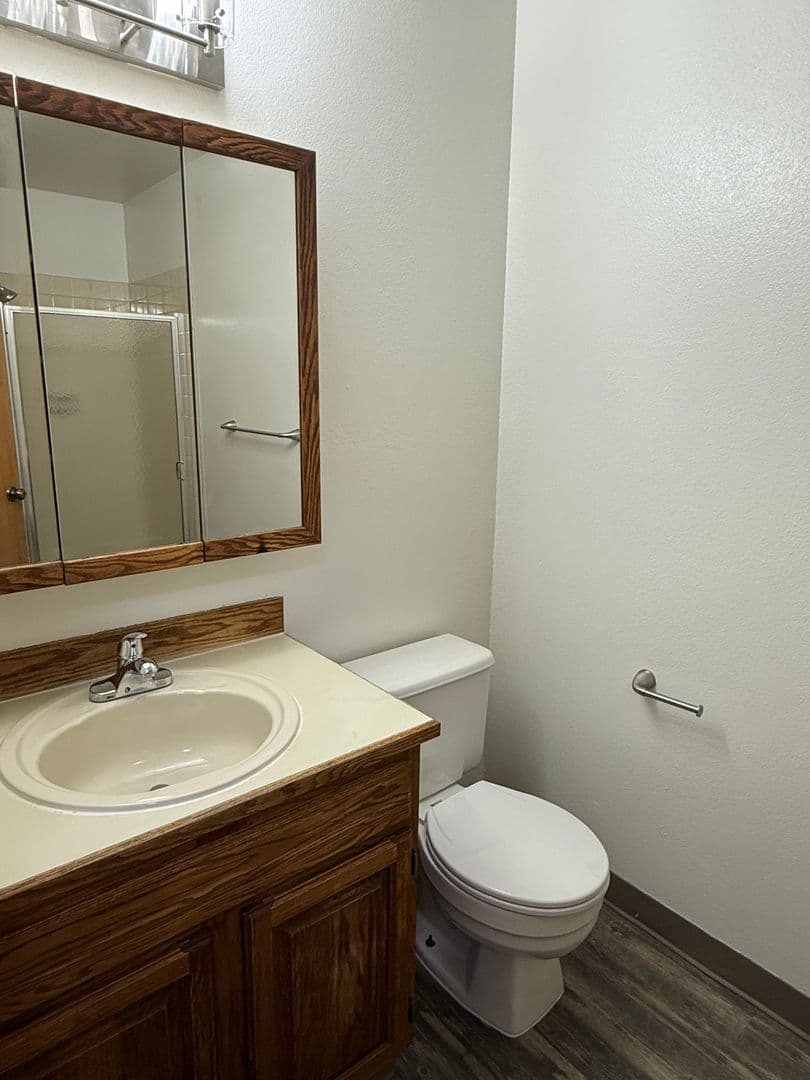 Anchorage Apartment: 3711 Carleton Ave