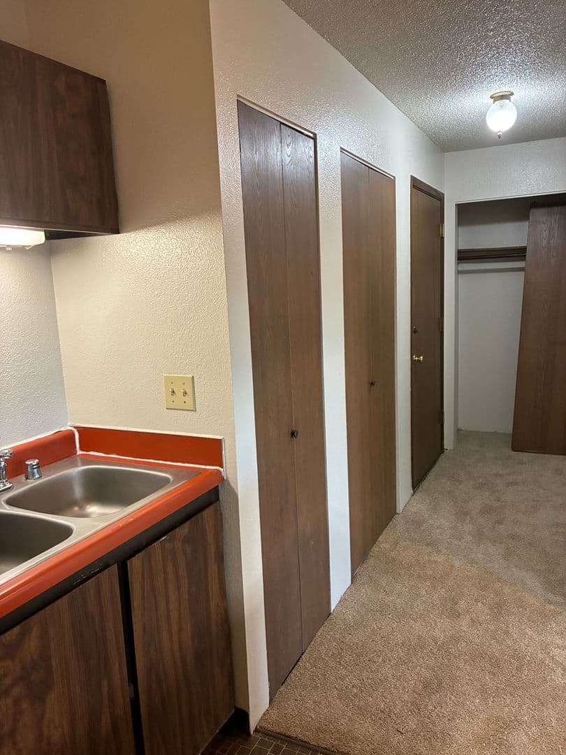 Anchorage Apartment: 1315 Cordova St