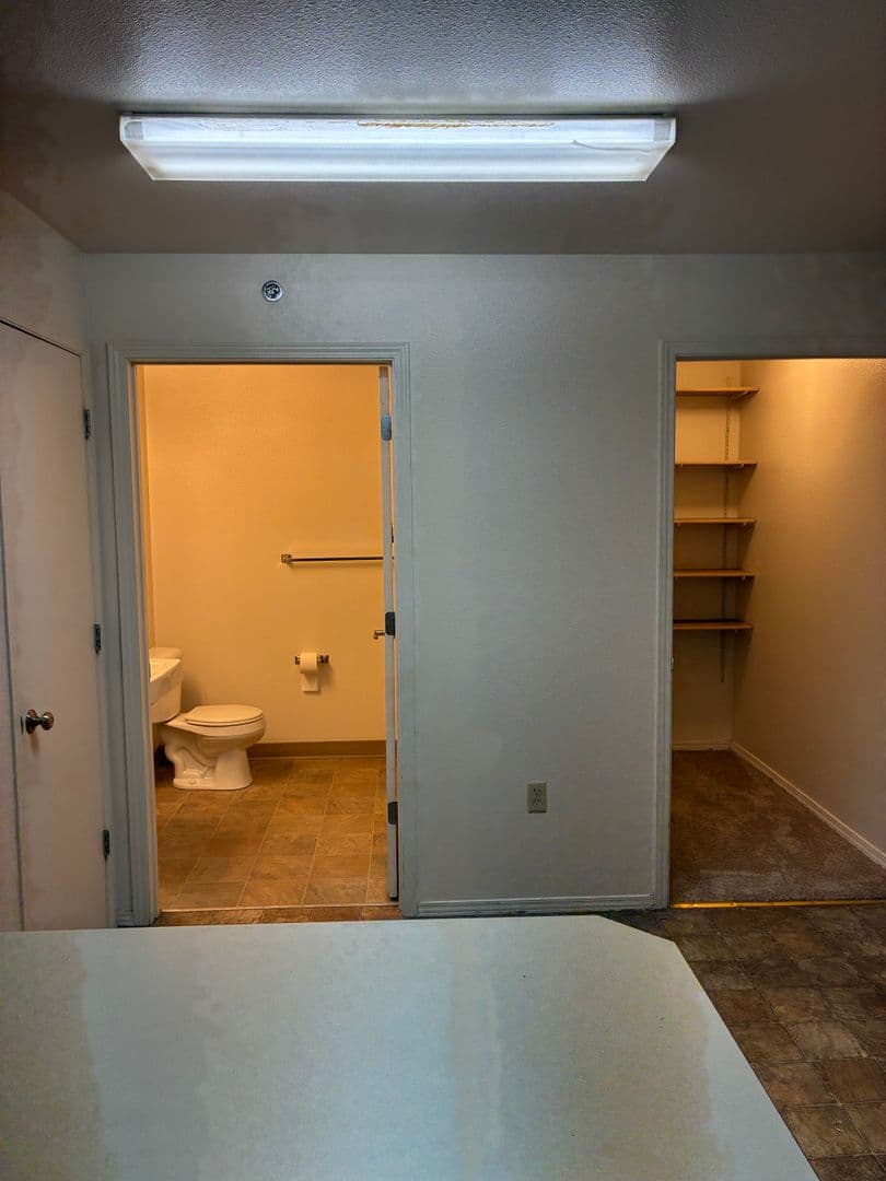 Anchorage Apartment: 315 Barrow St
