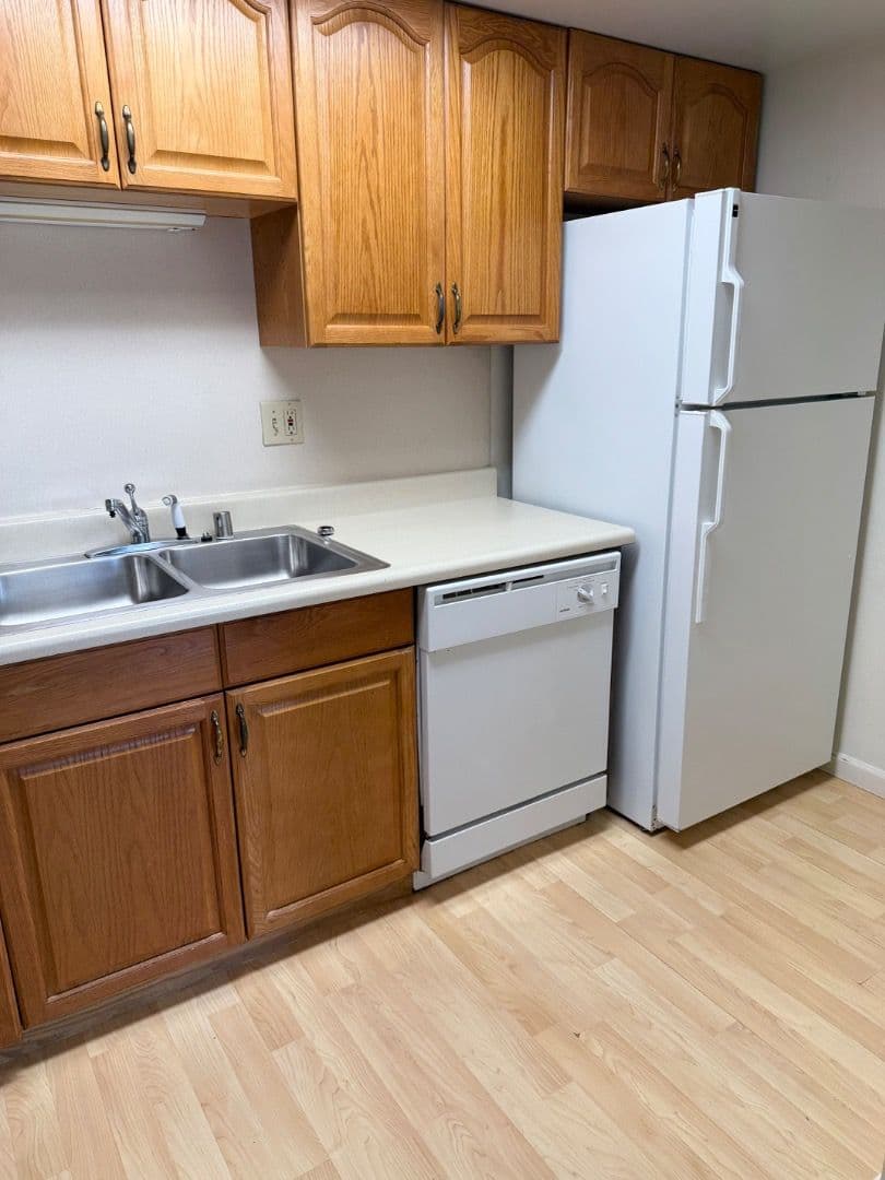 Anchorage Apartment: 4320 Checkmate Dr