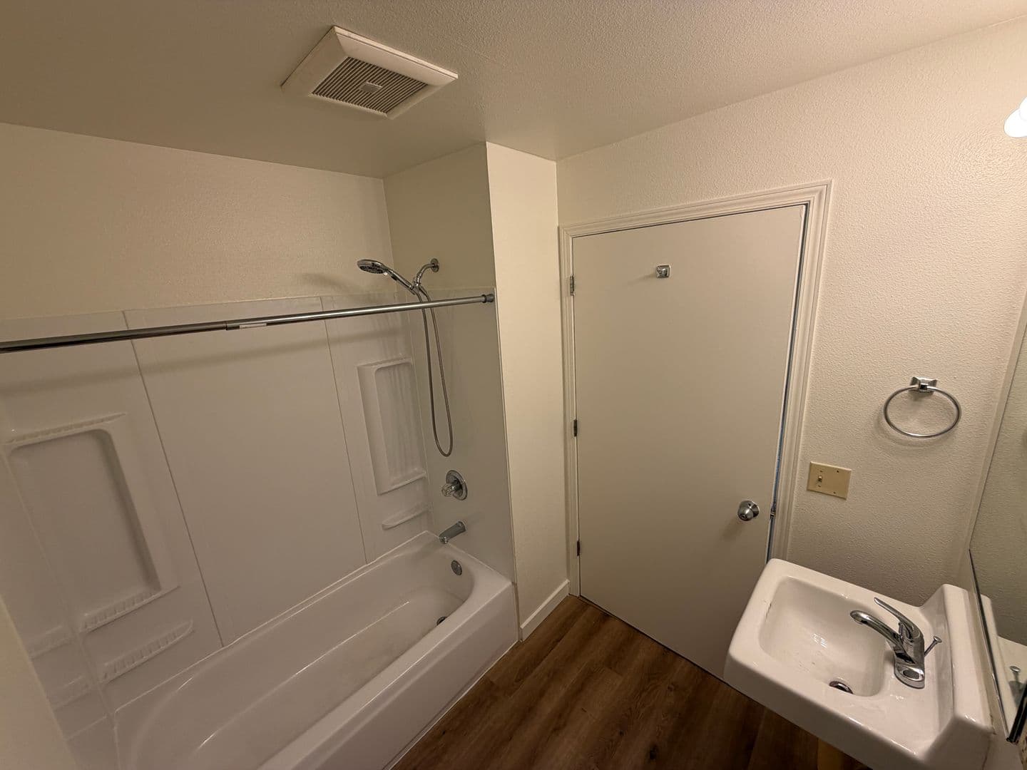 Anchorage Apartment: 315 Barrow St