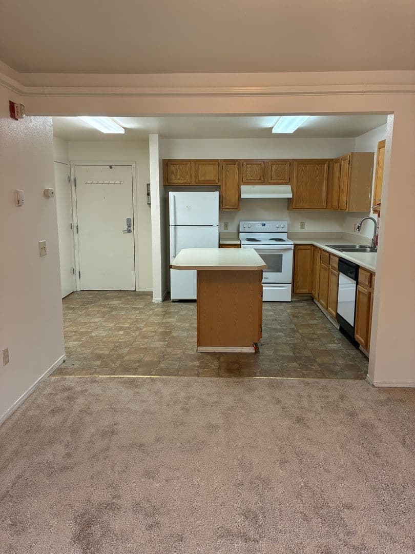Anchorage Apartment: 315 Barrow St
