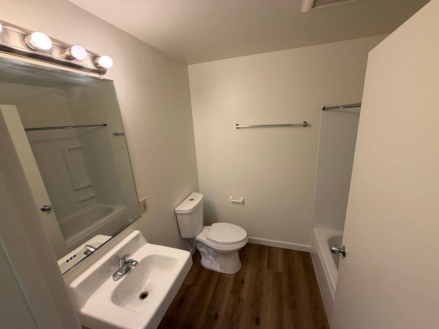 Anchorage Apartment: 315 Barrow St