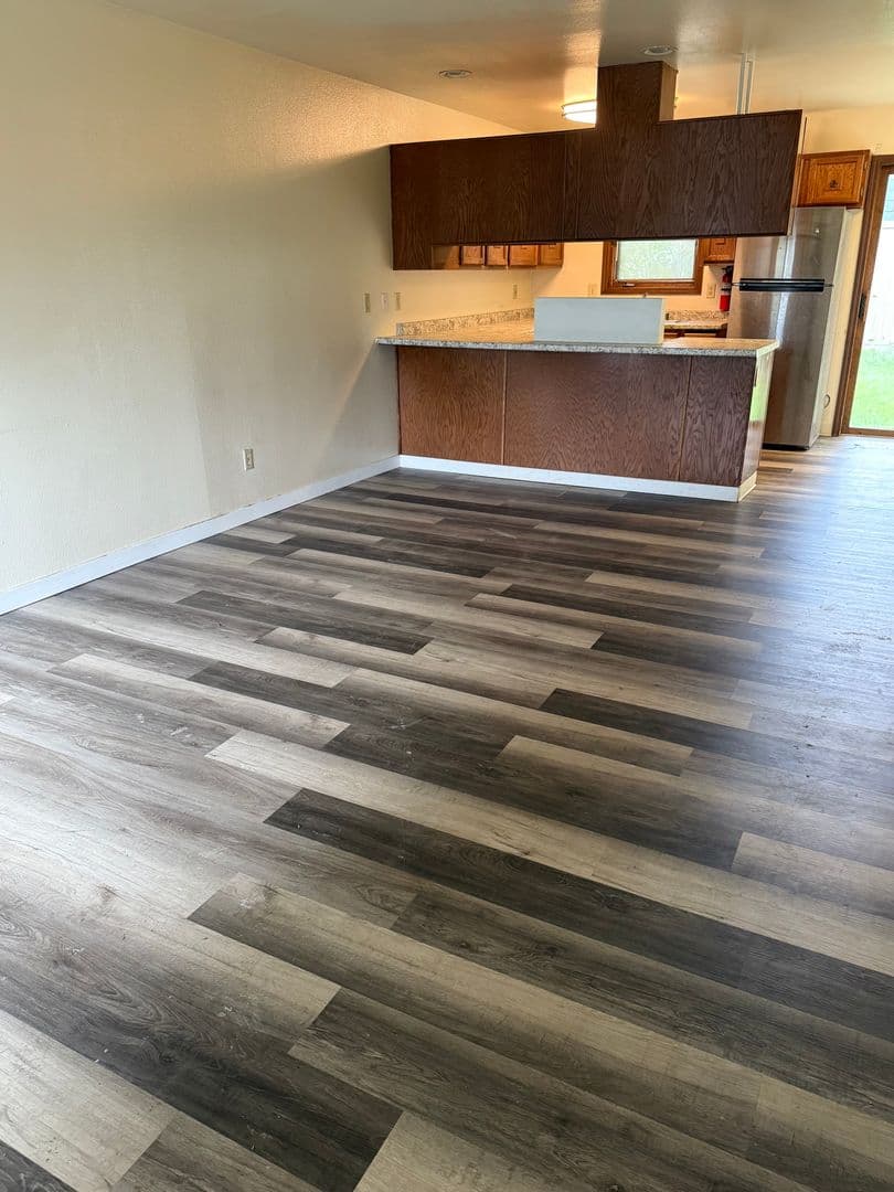 Anchorage Apartment: 3804 Indiana St