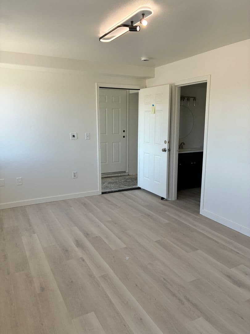 Anchorage Apartment: 3200 Spenard Rd