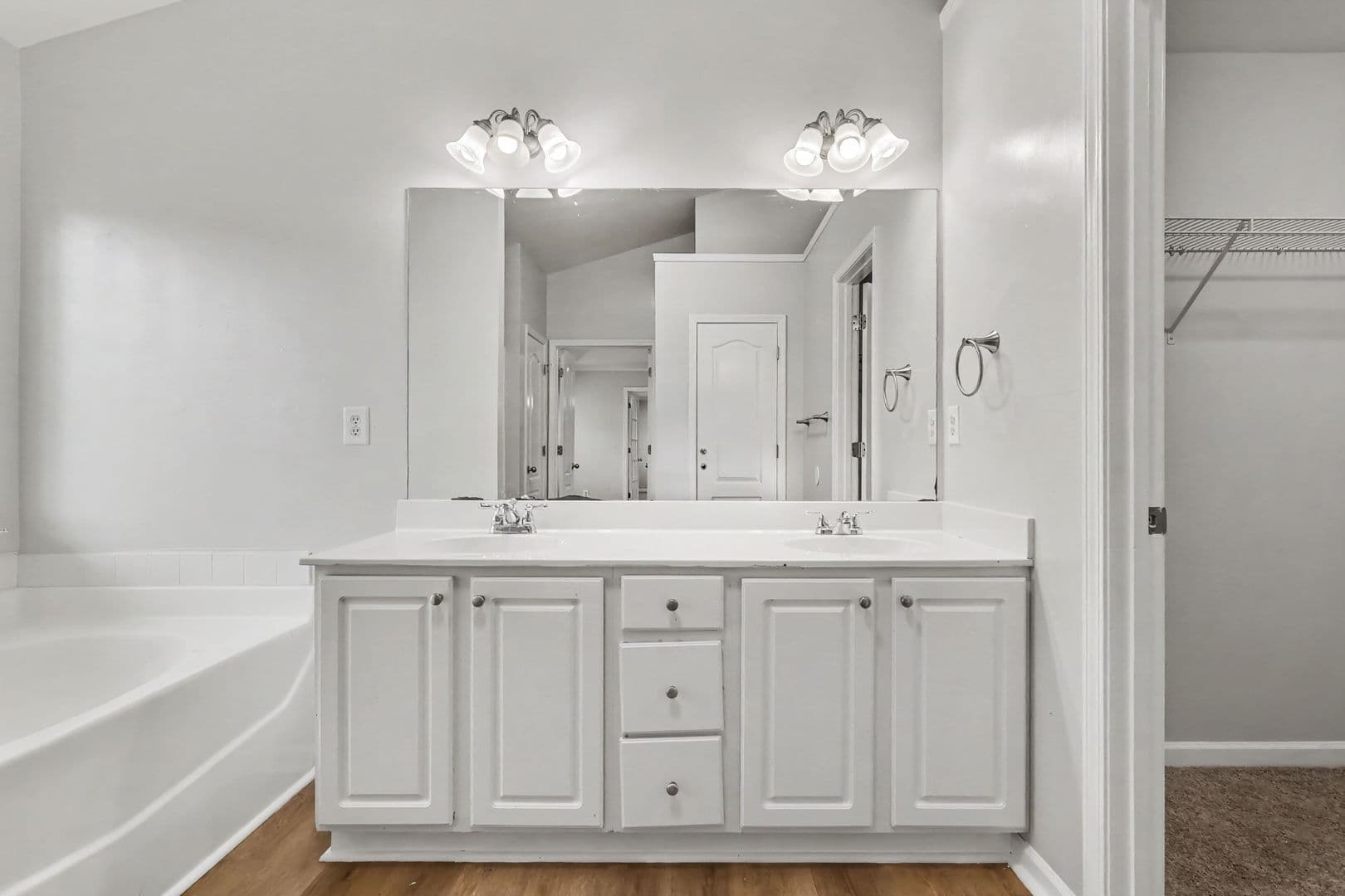 Atlanta House: 1409 Stone Bay Dr