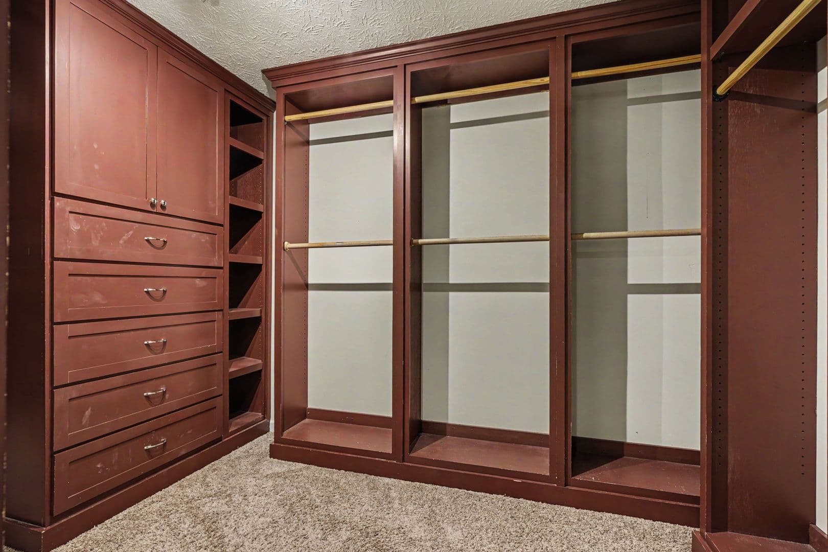 Snellville House: 3015 Gallery Walk