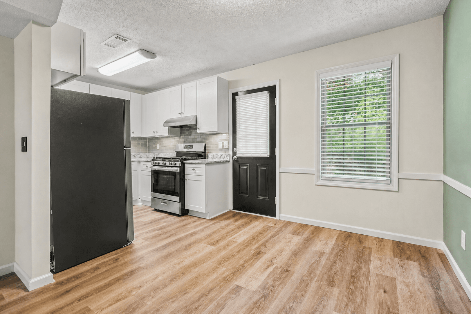 Snellville House: 3237 Highpoint Court
