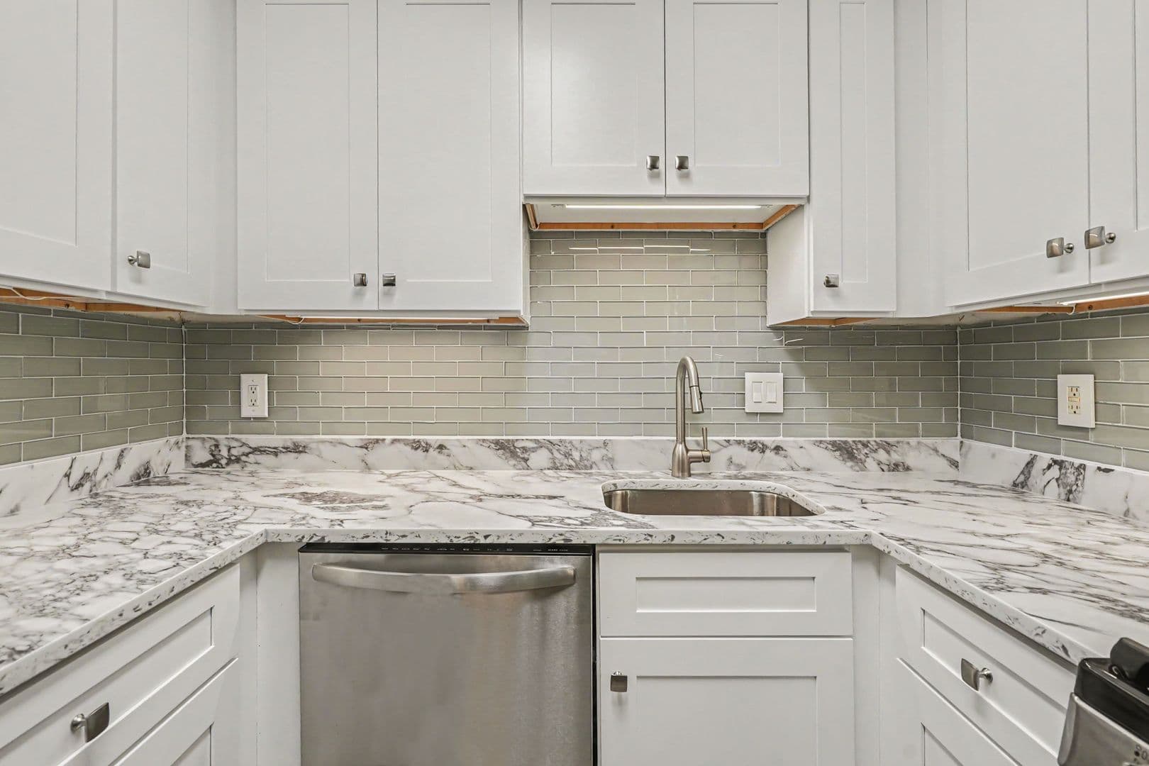 Snellville House: 3237 Highpoint Court
