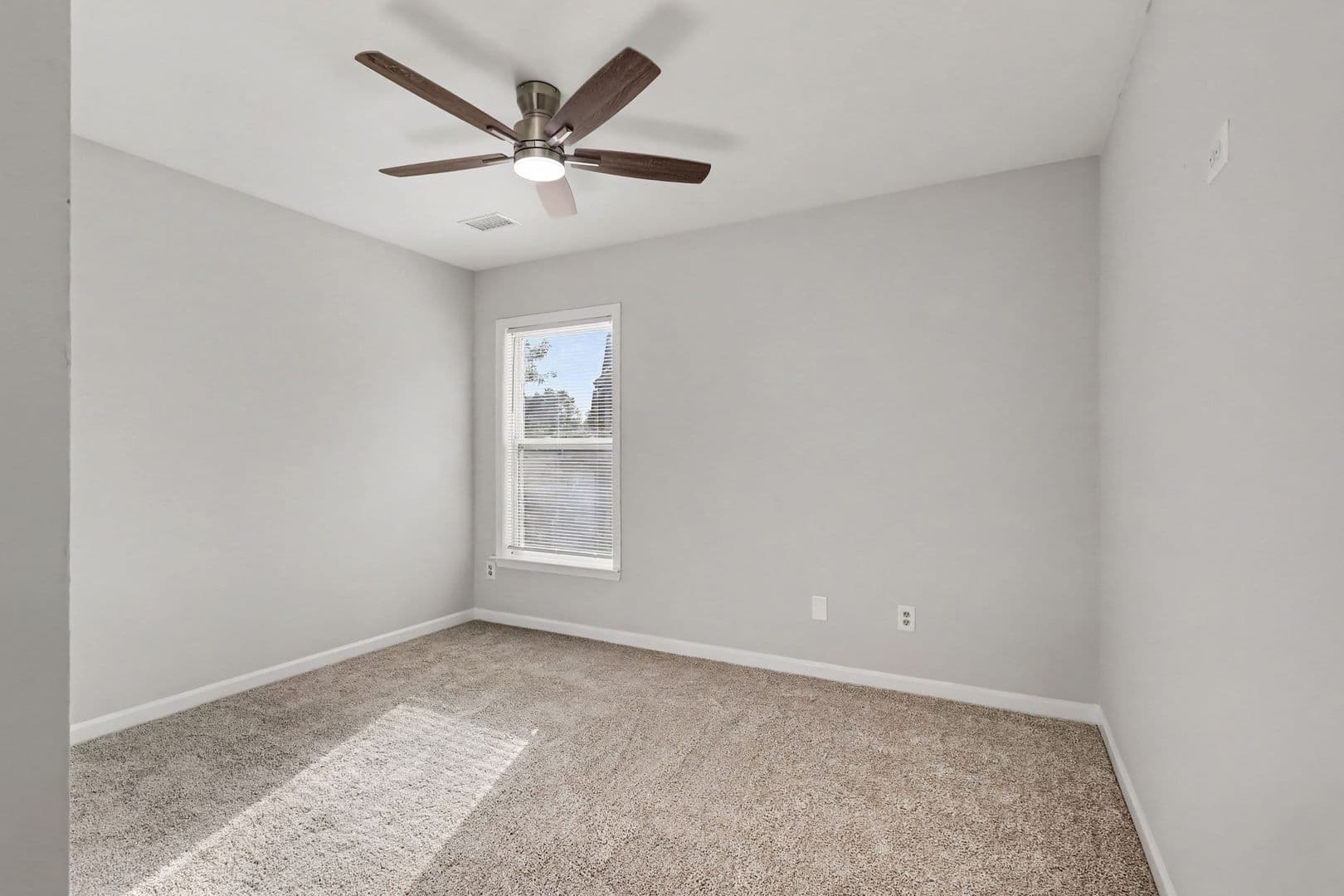 Atlanta House: 1409 Stone Bay Dr