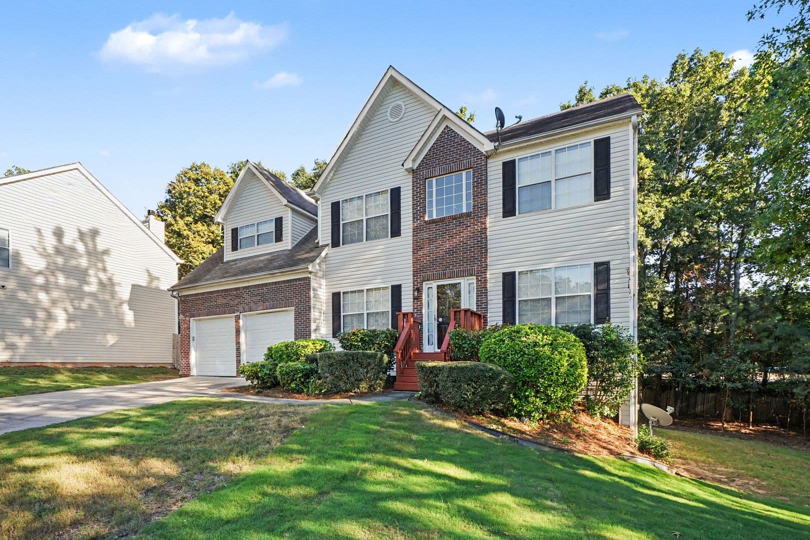 Snellville House: 3015 Gallery Walk
