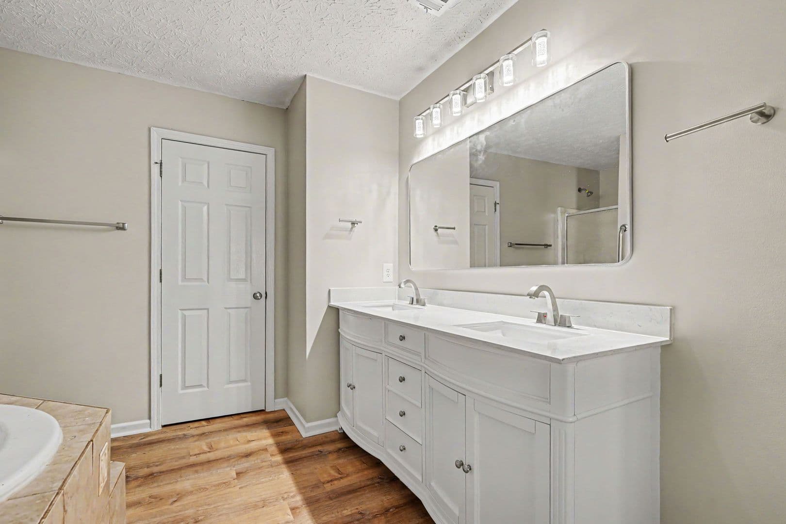 Snellville House: 3015 Gallery Walk