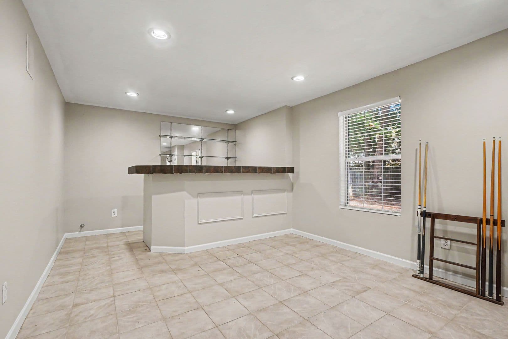 Snellville House: 3015 Gallery Walk