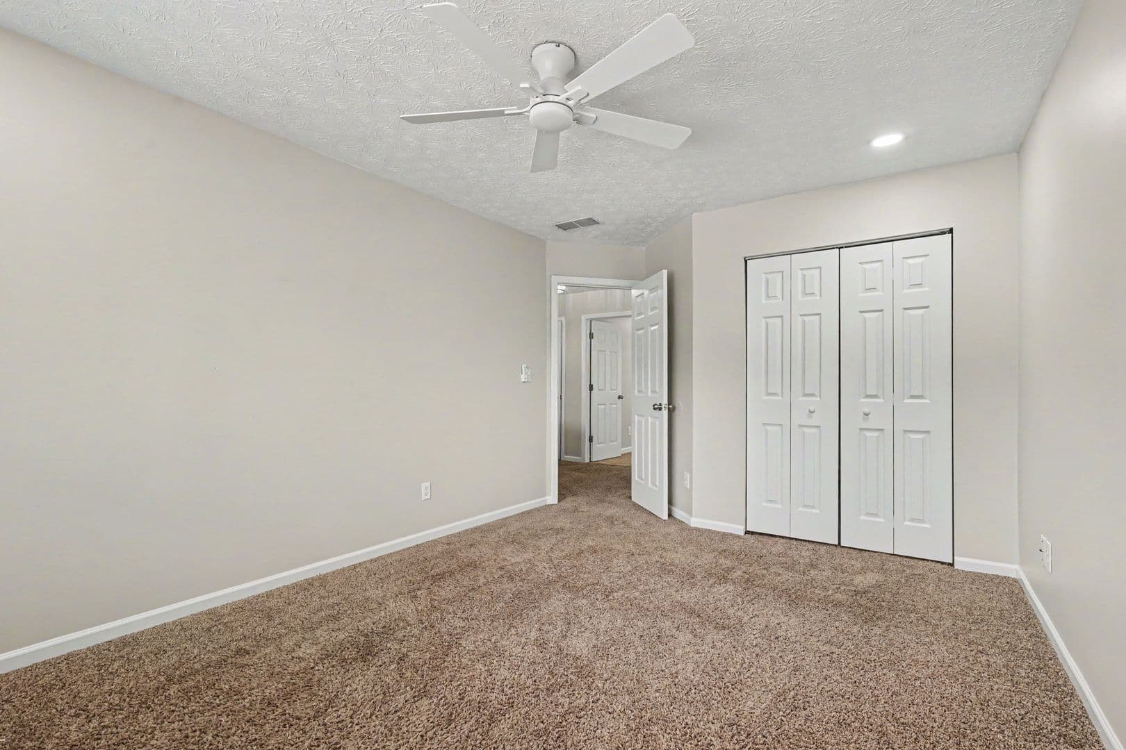 Snellville House: 3015 Gallery Walk