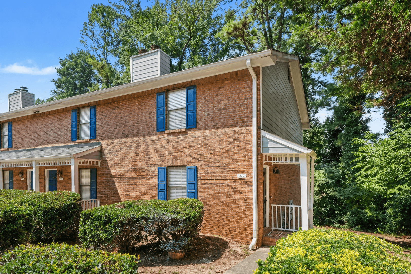 Snellville House: 3237 Highpoint Court