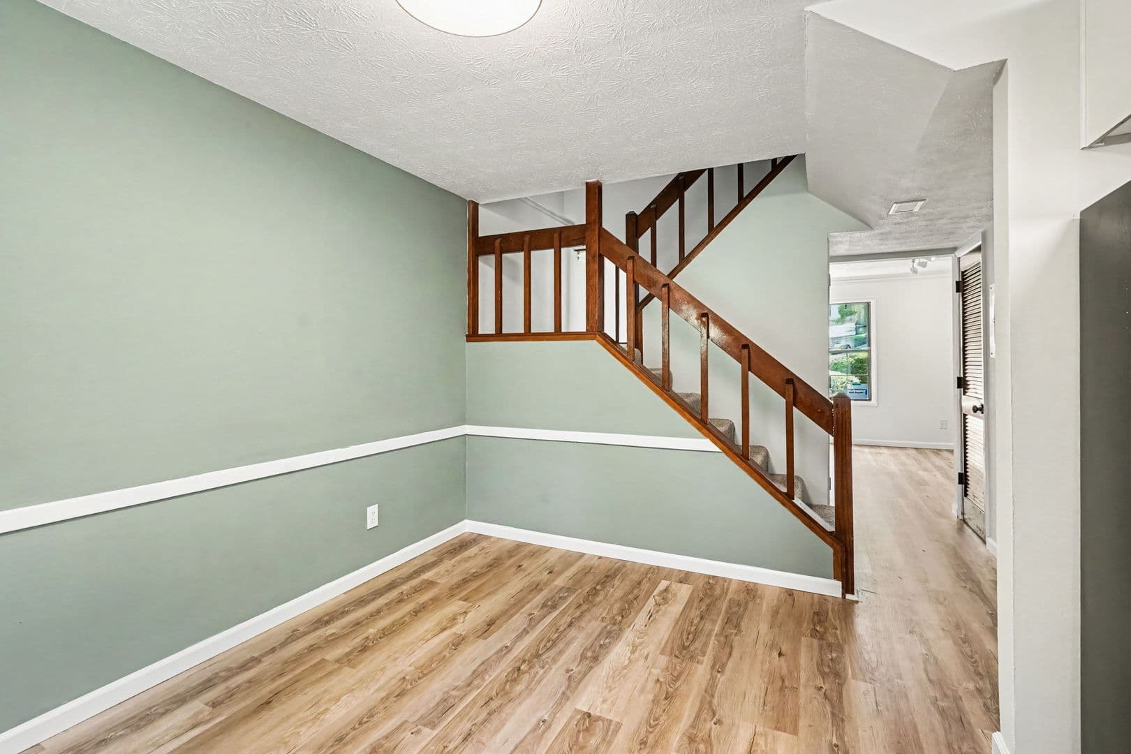 Snellville House: 3237 Highpoint Court