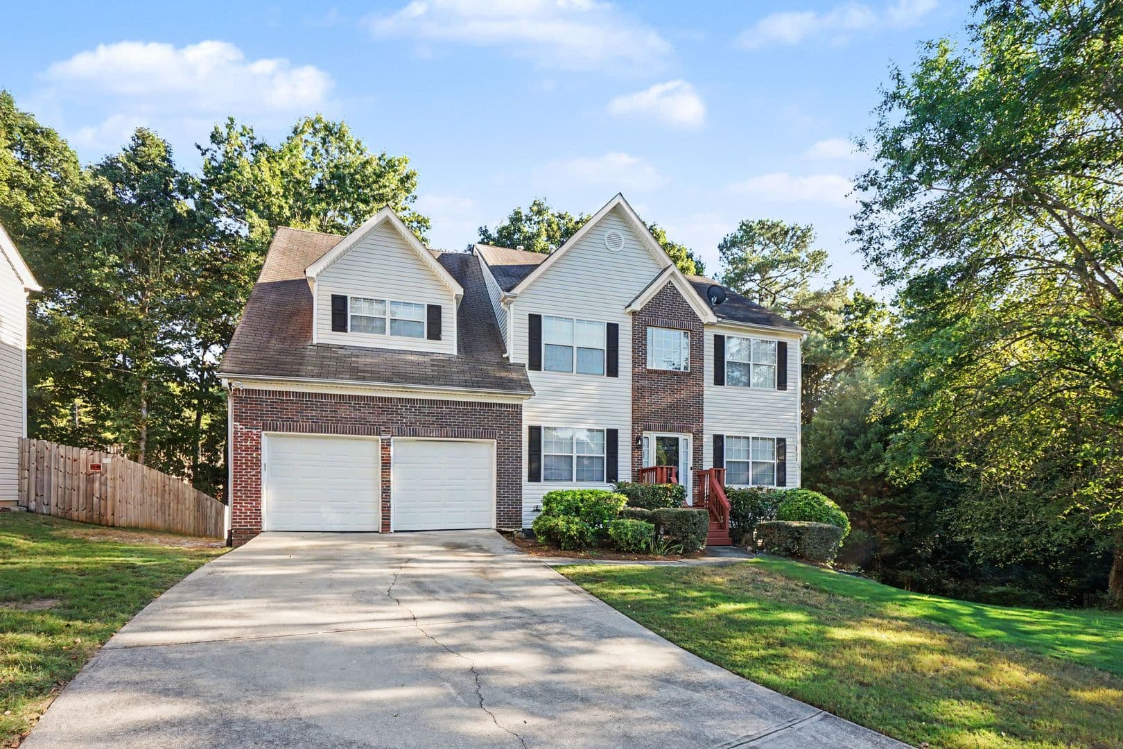 Snellville House: 3015 Gallery Walk