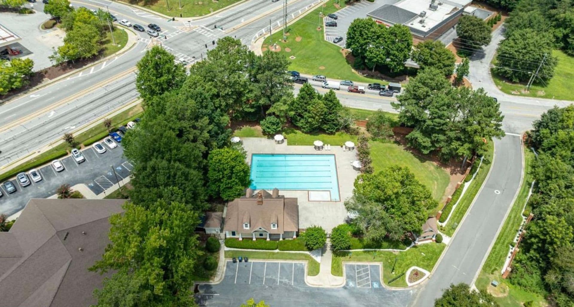 Snellville House: 3015 Gallery Walk