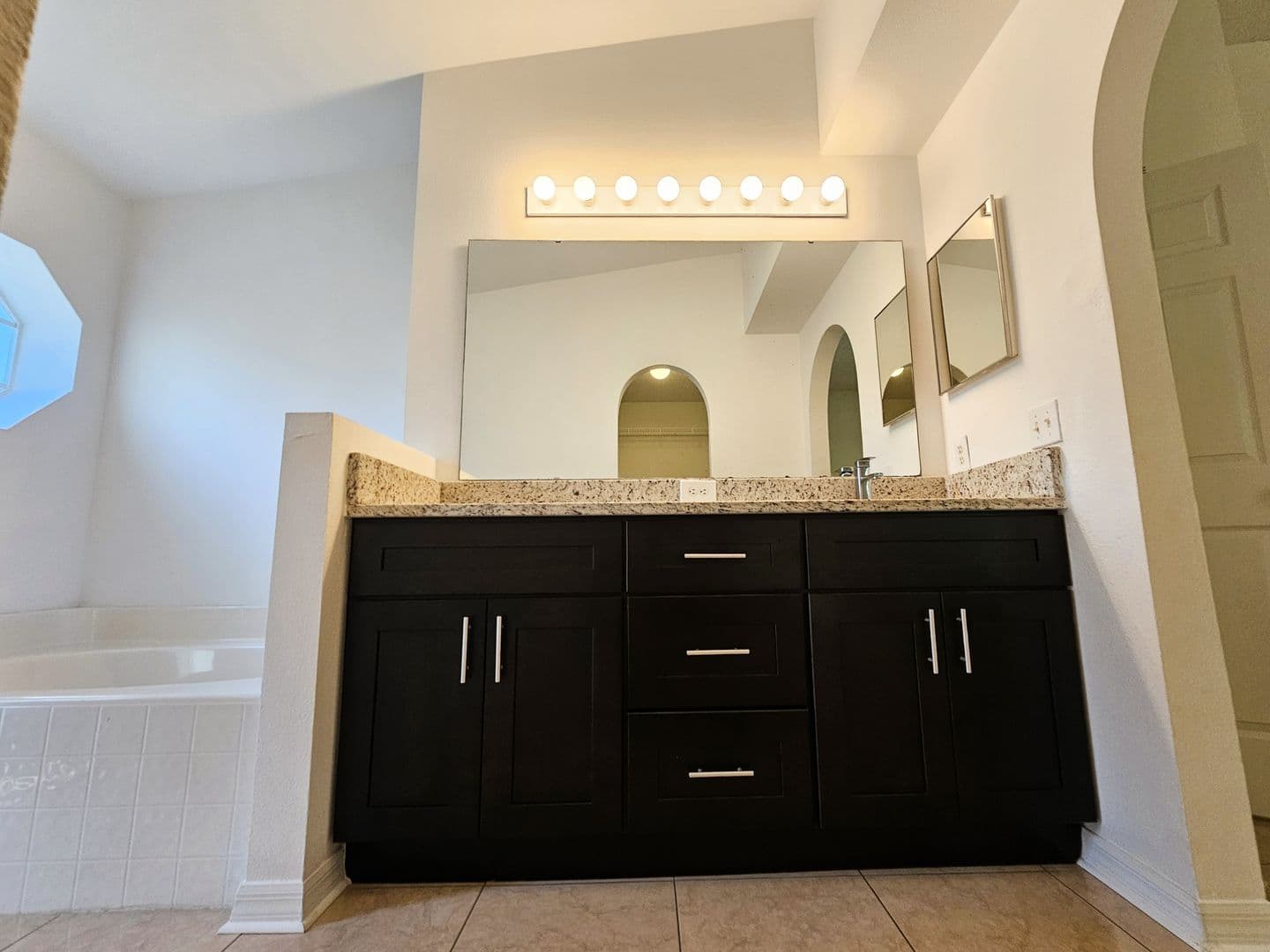 Minneola House: 921 Bristle Cone Ct.