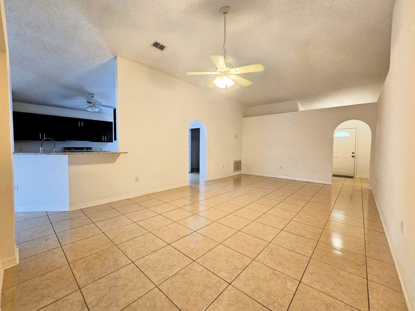 Minneola House: 921 Bristle Cone Ct.
