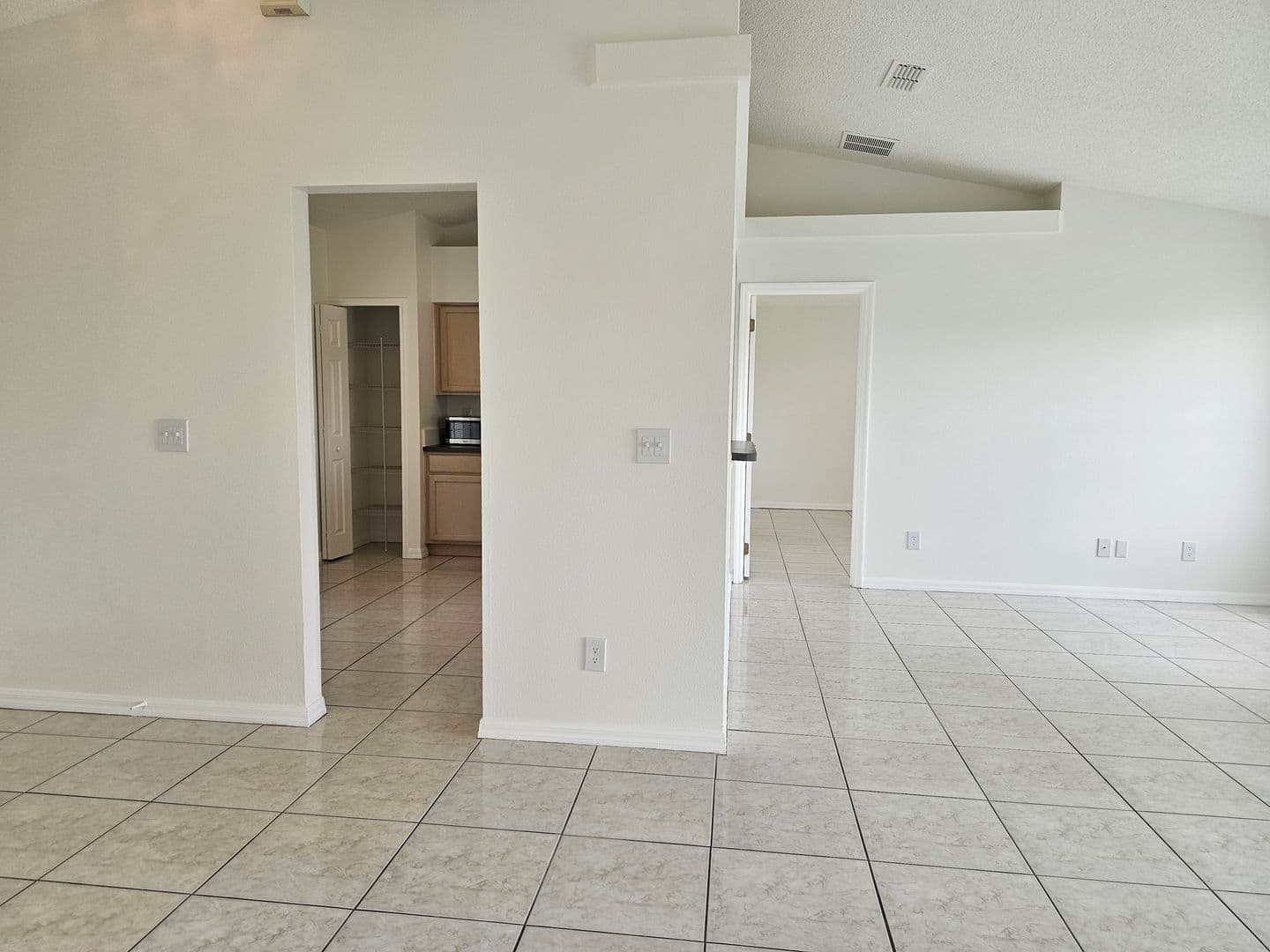 Clermont House: 13345 Pinyon Dr