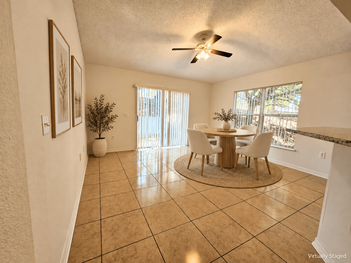 Minneola House: 921 Bristle Cone Ct.