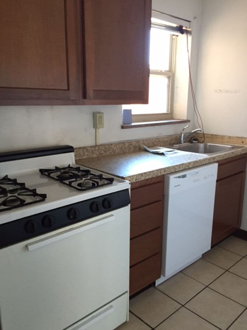 Pittsburgh Apartment: 5600 Fifth Avenue