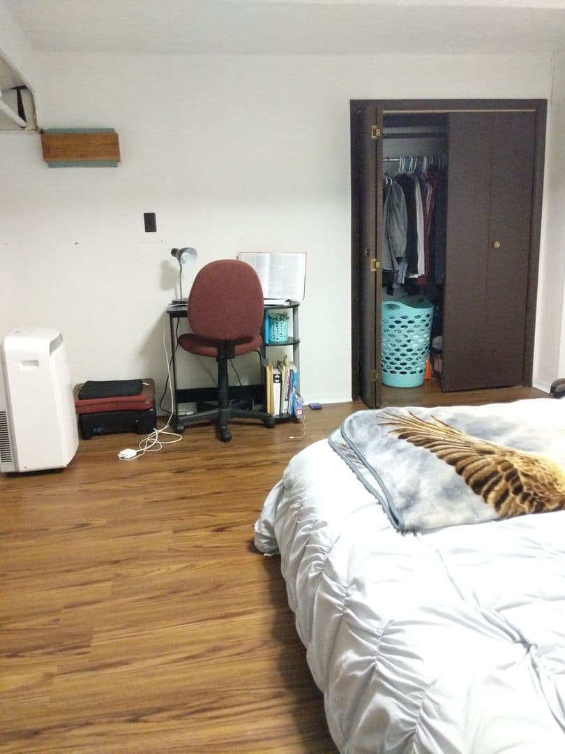 pittsburgh Apartment: 4825 Centre Avenue
