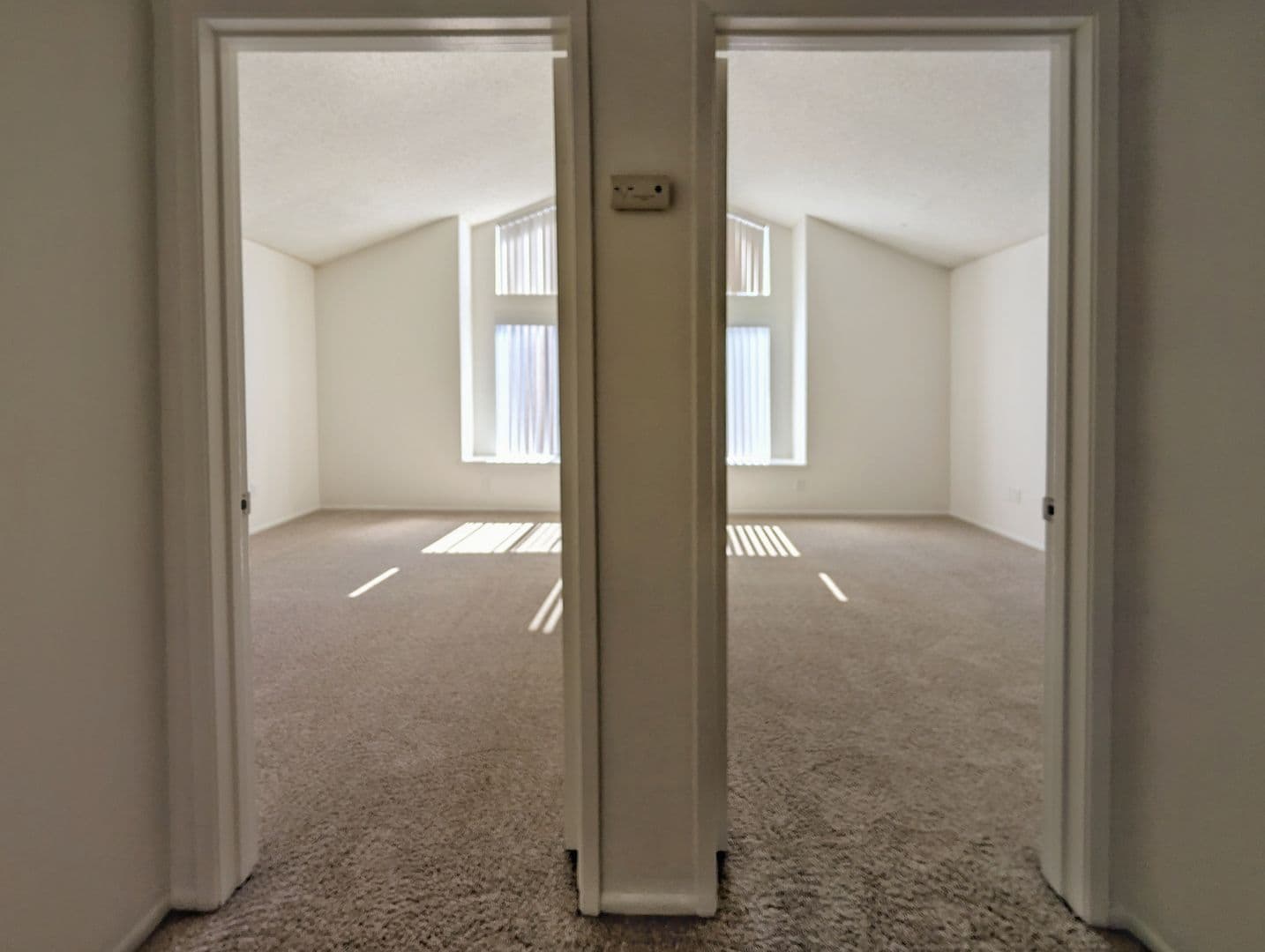 Huntington Beach Apartment: 17122 Lynn Lane