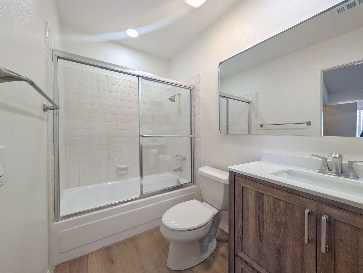 Huntington Beach Apartment: 17122 Lynn Lane