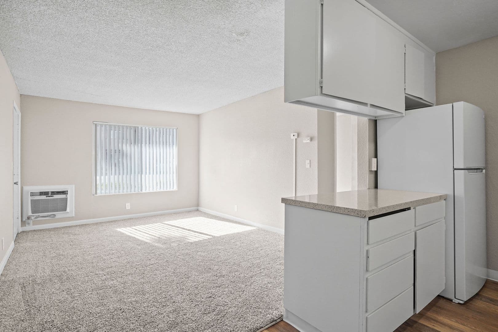 Stockton Apartment: 2433 Country Club Blvd.