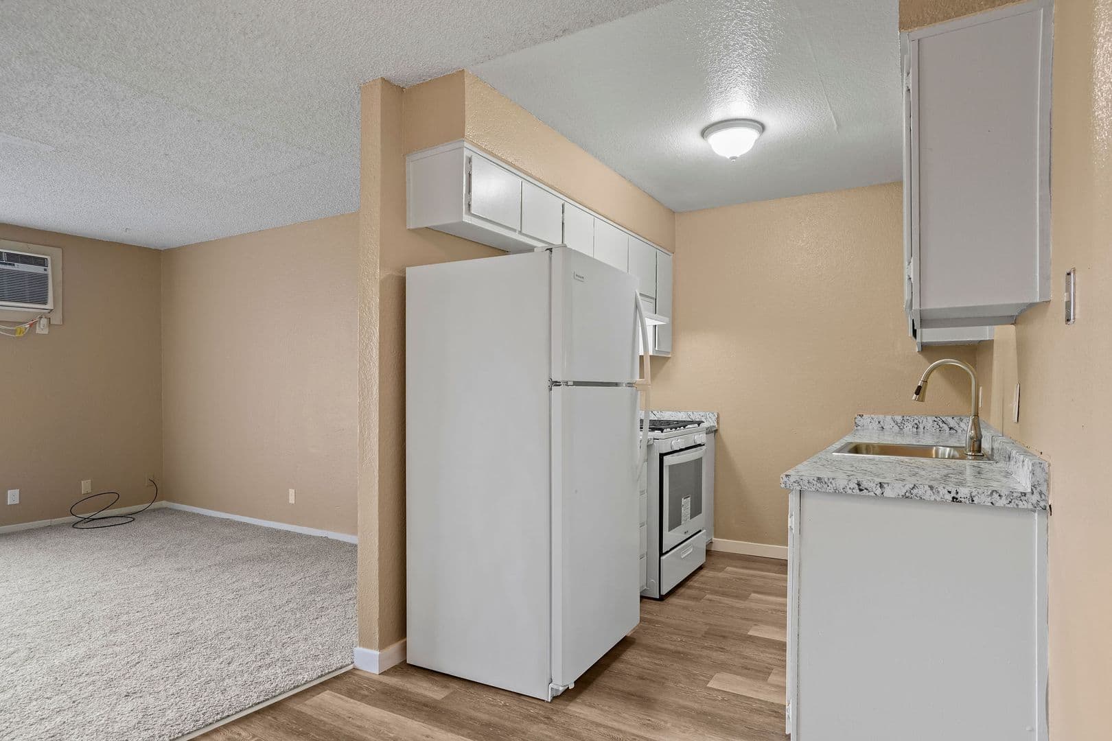 Sacramento Apartment: 7605 Franklin Blvd.
