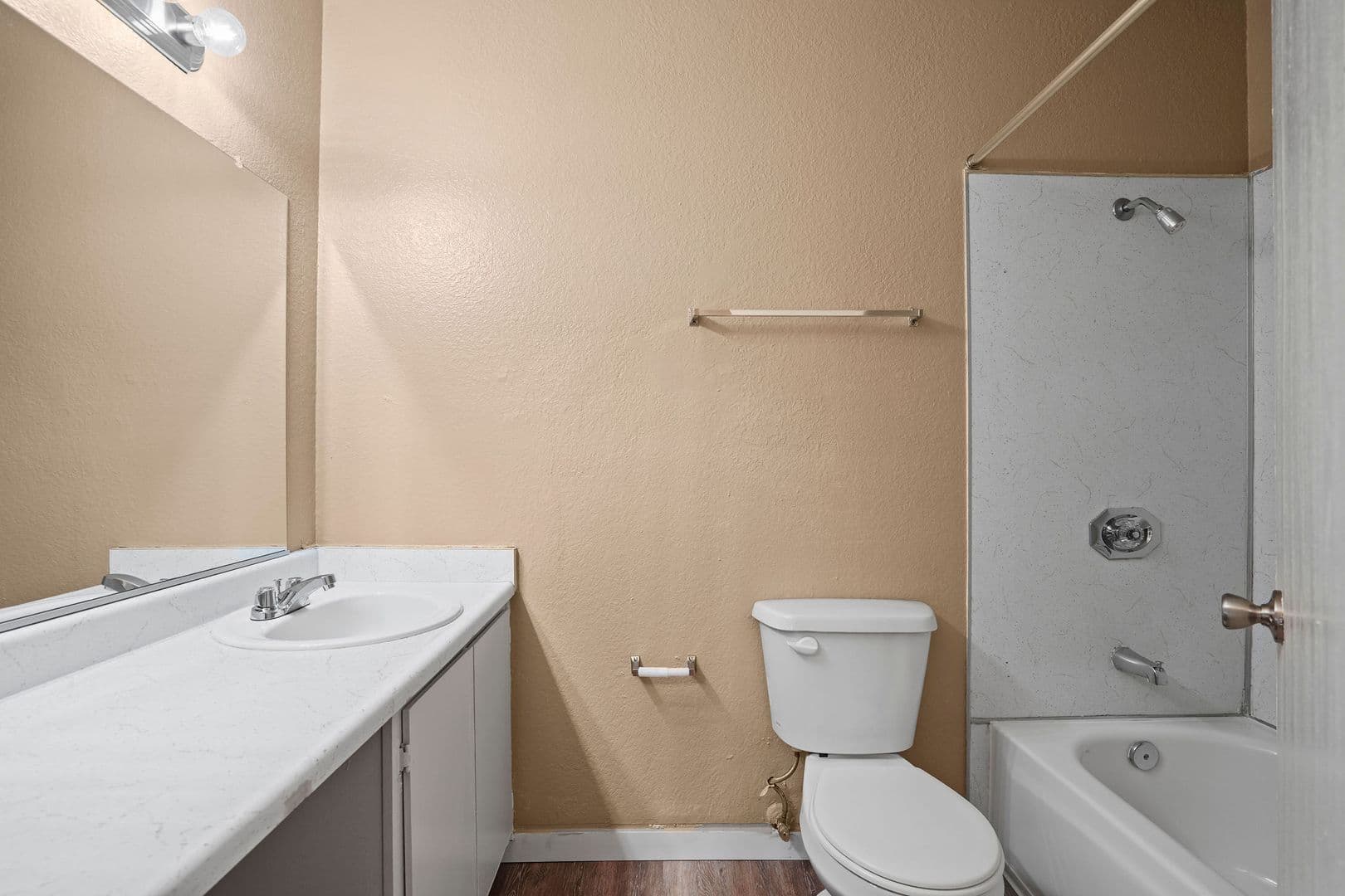 Sacramento Apartment: 7605 Franklin Blvd.