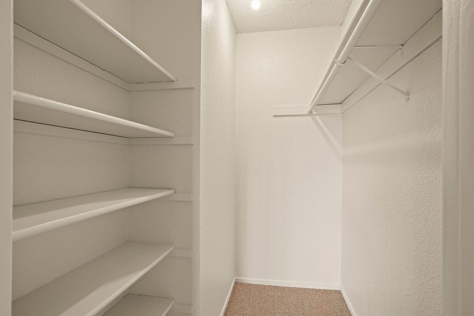 Sacramento Apartment: 7605 Franklin Blvd.