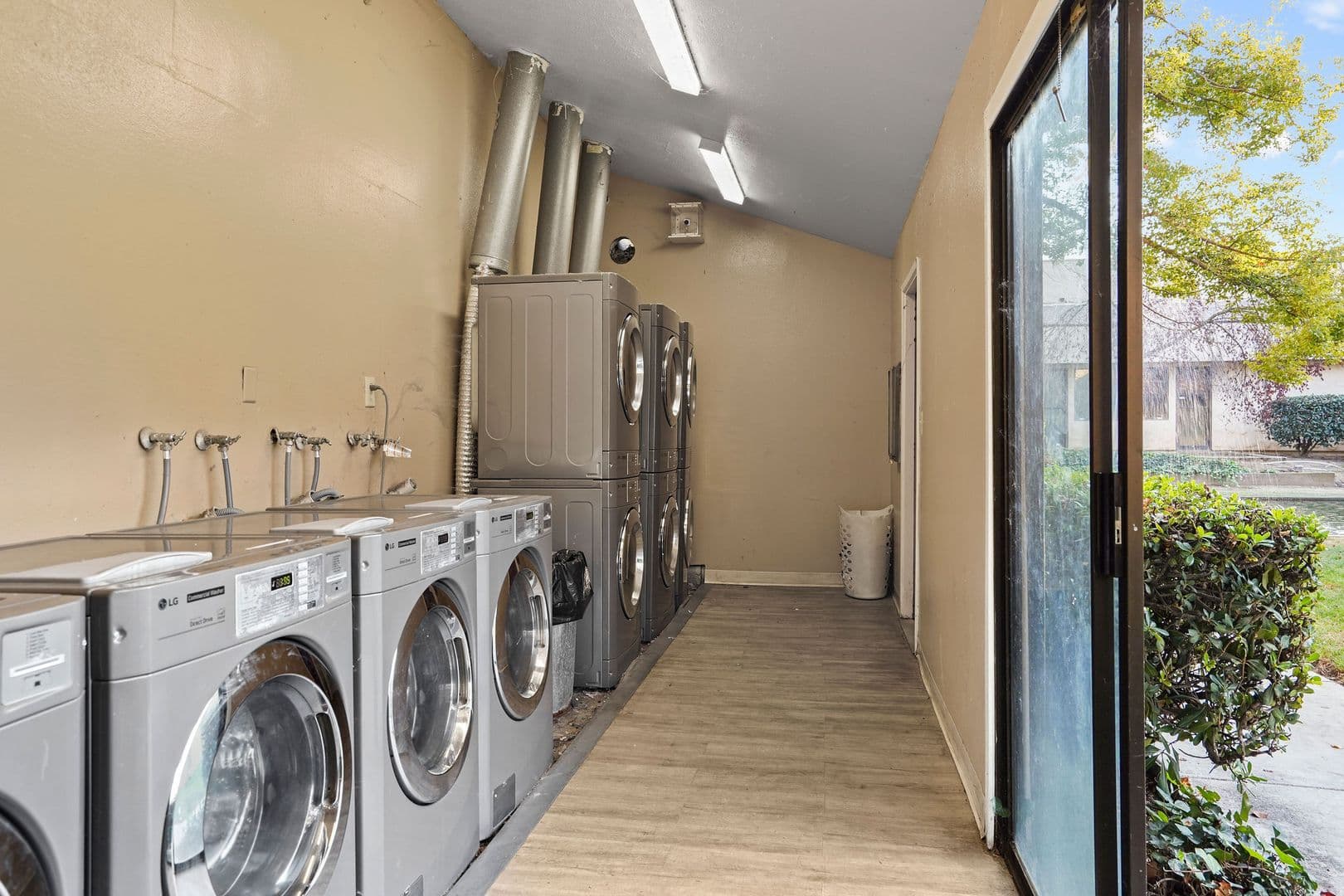 Stockton Apartment: 1540 Mosaic Way