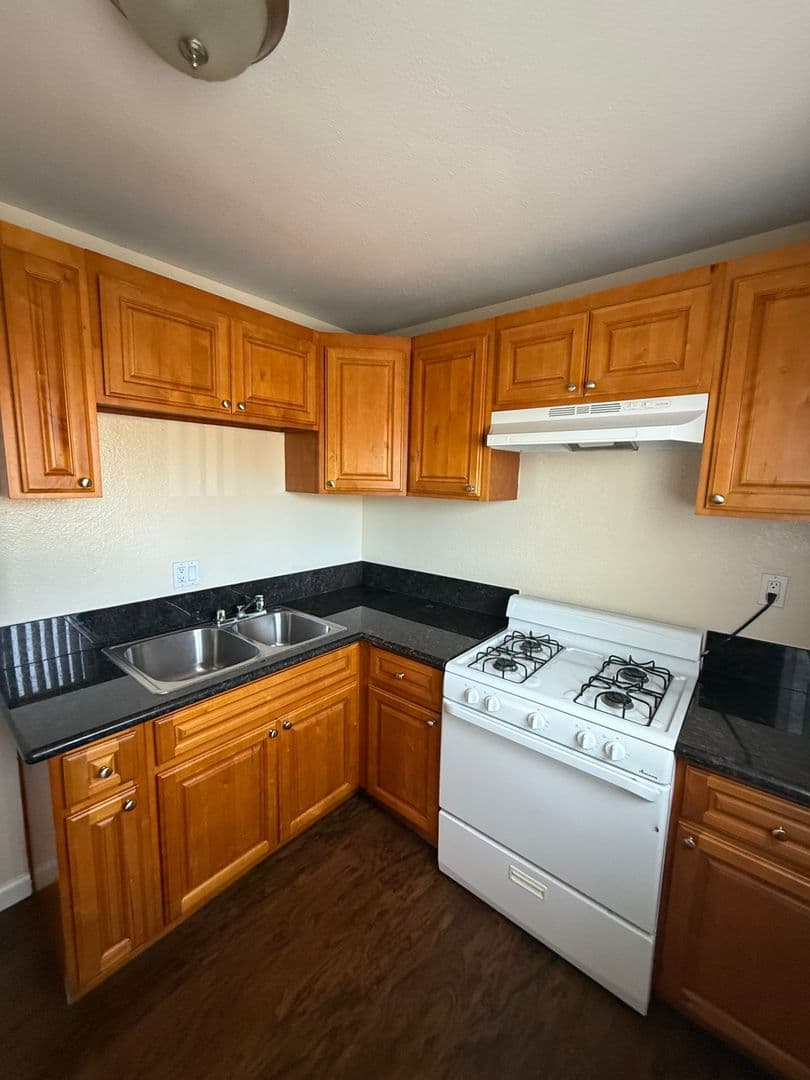 San Diego Apartment: 2249 Ulric Street
