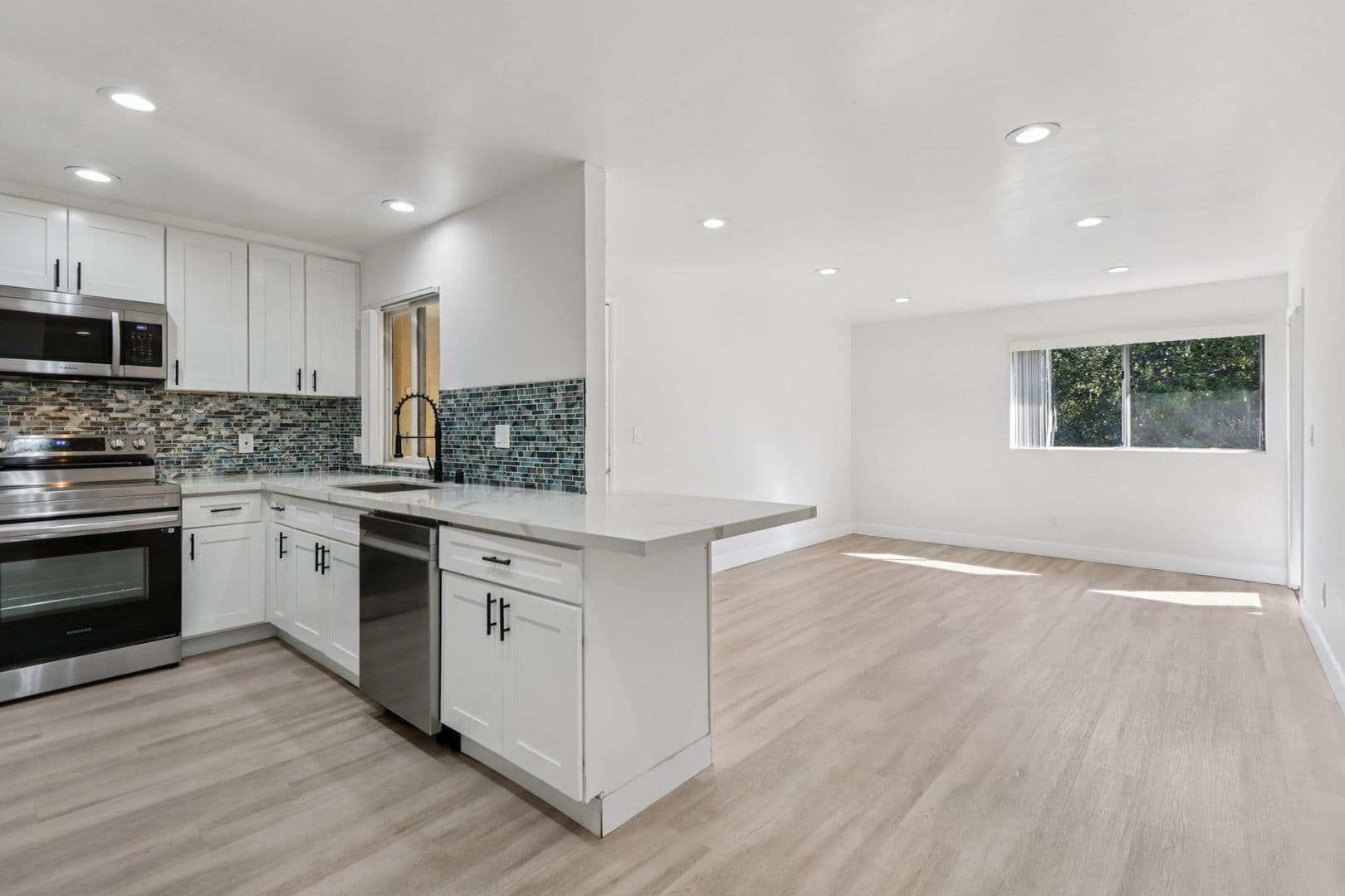 San Diego Apartment: 4665 Home Ave