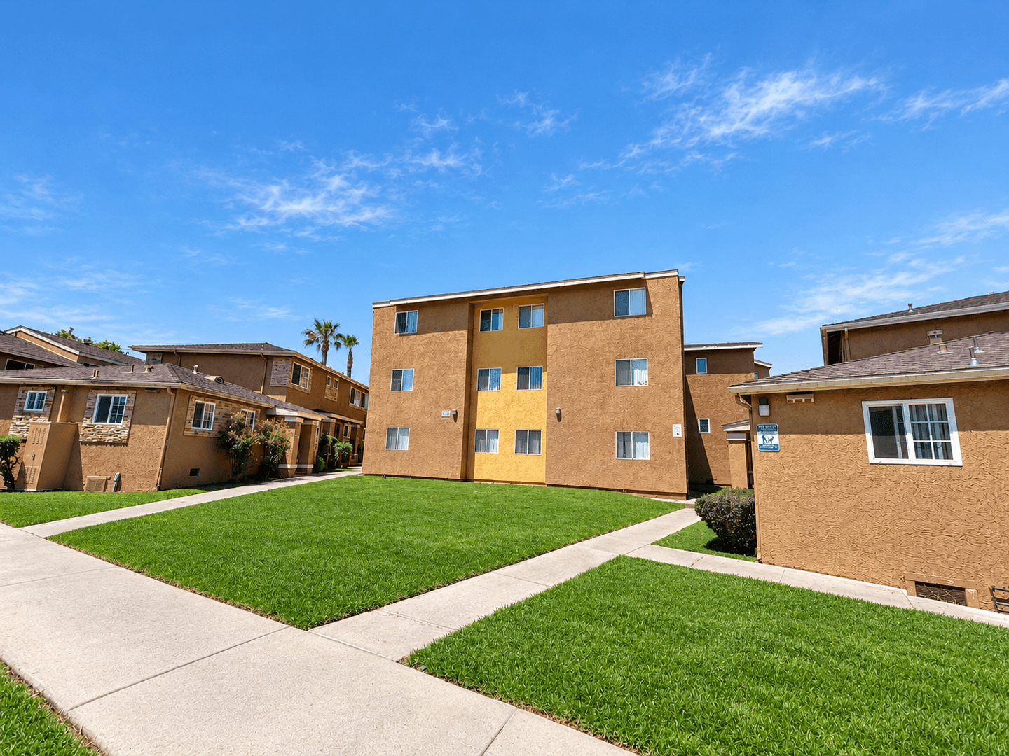 San Diego Apartment: 6962 Fulton Street