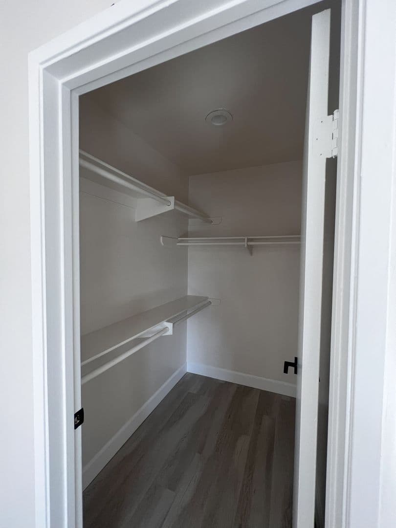 San Diego Apartment: 2284 and 2287 Dunlop Street