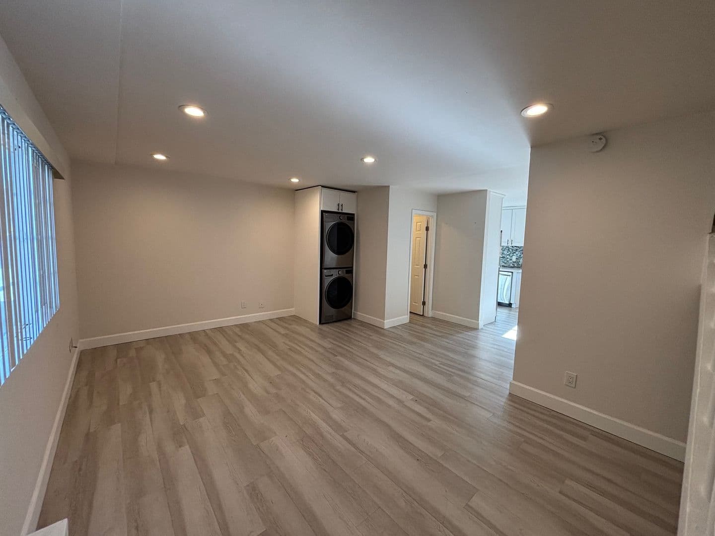 San Diego Apartment: 6962 Fulton Street