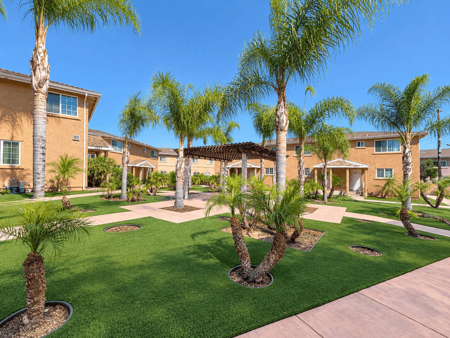 San Diego Apartment: 6962 Fulton Street