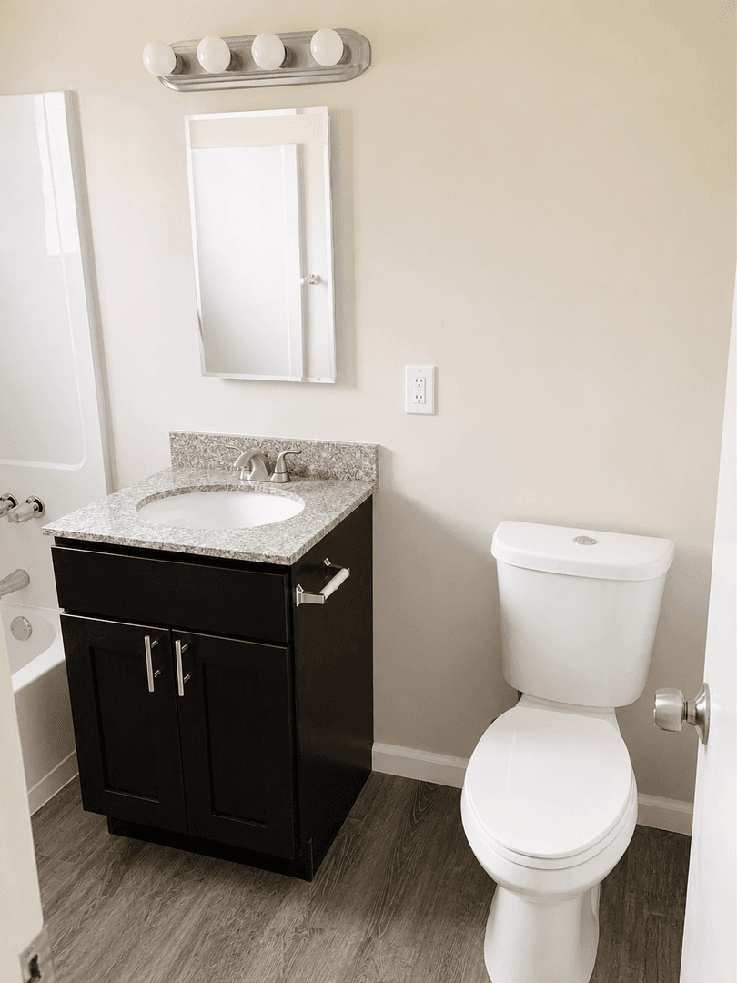 Chula Vista Apartment: 521 Park Way