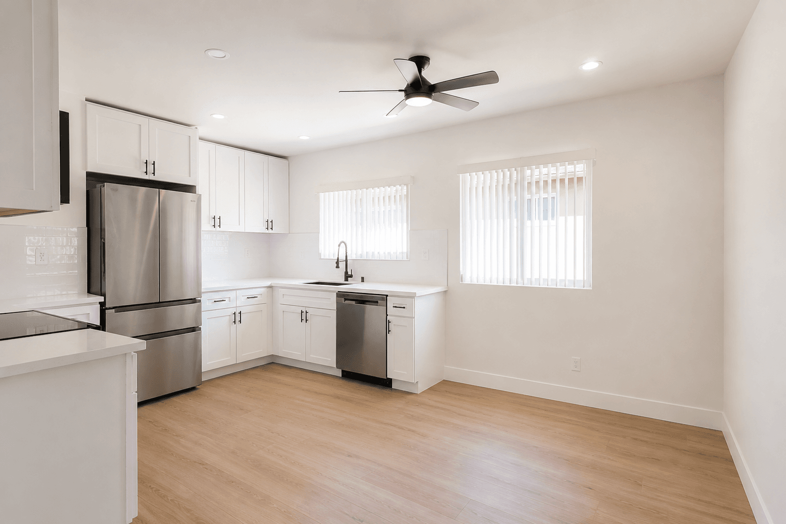 Lakeside Apartment: 9658 Winter Gardens Blvd.