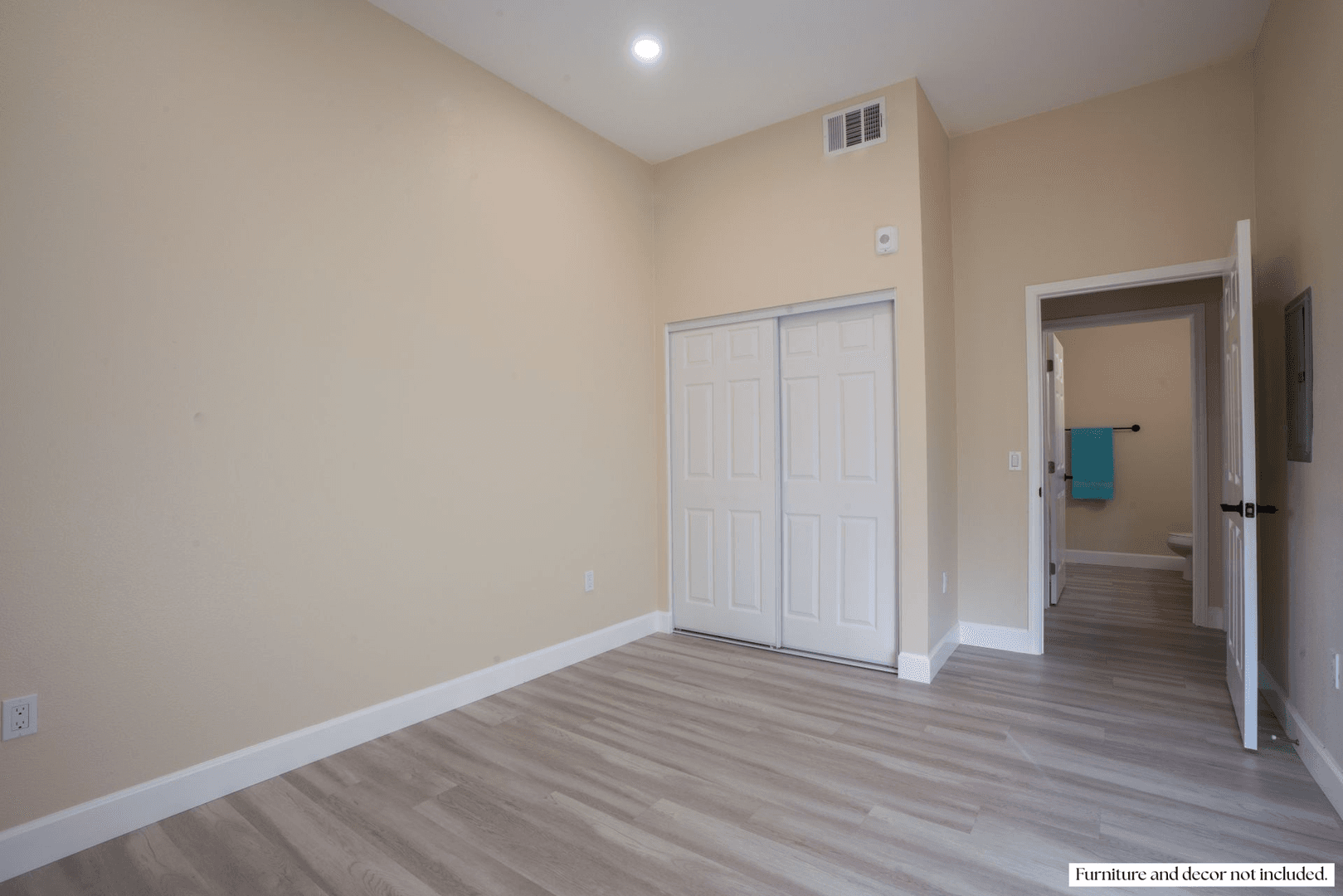 San Diego Apartment: 2291 Dunlop Street Suite 100