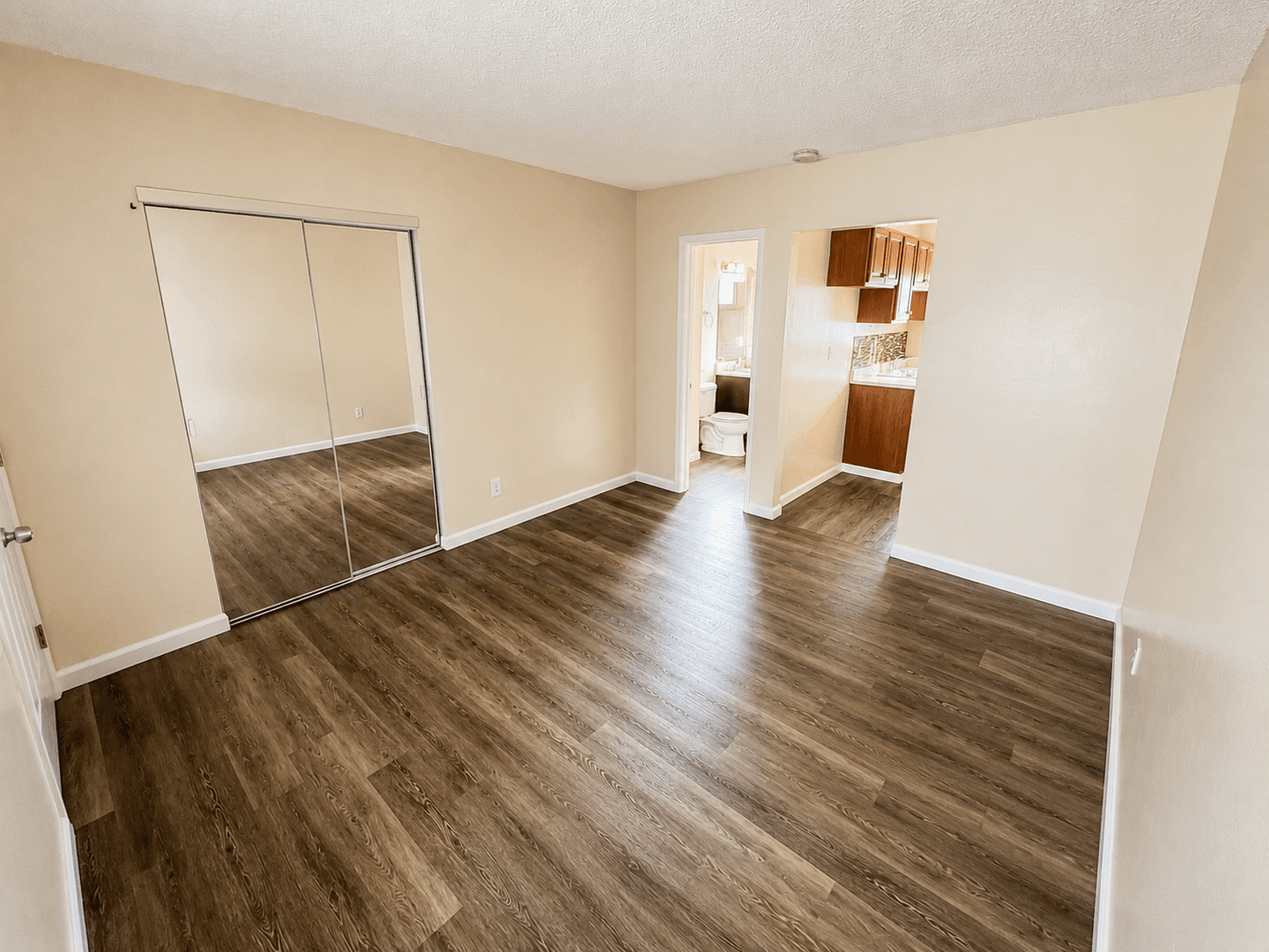 San Diego Apartment: 2200-2304 Morley St.