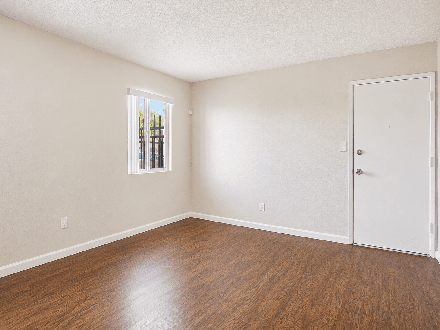 San Diego Apartment: 2249 Ulric Street