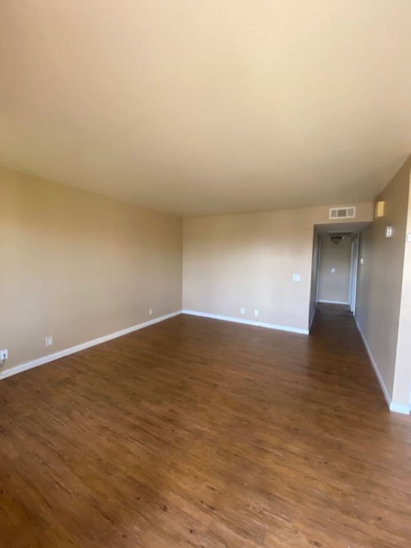 San Diego Apartment: 2200-2304 Morley St.