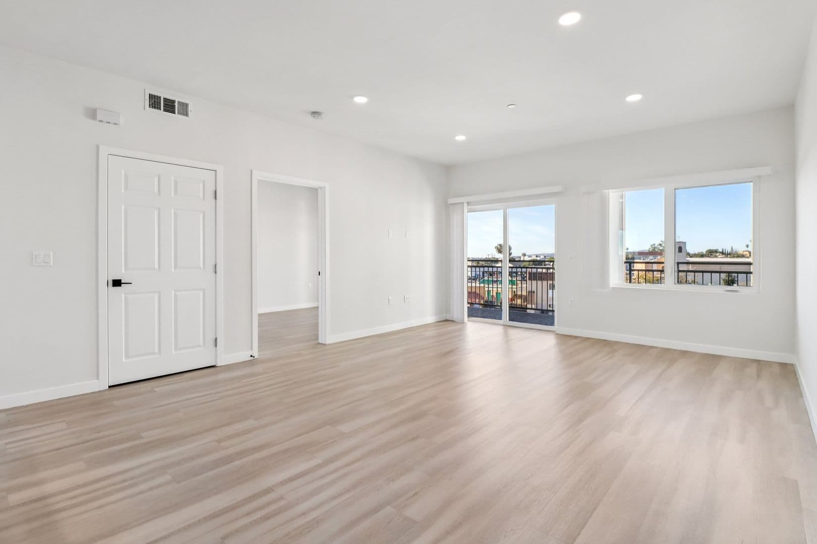 San Diego Apartment: 2341 Ulric Street