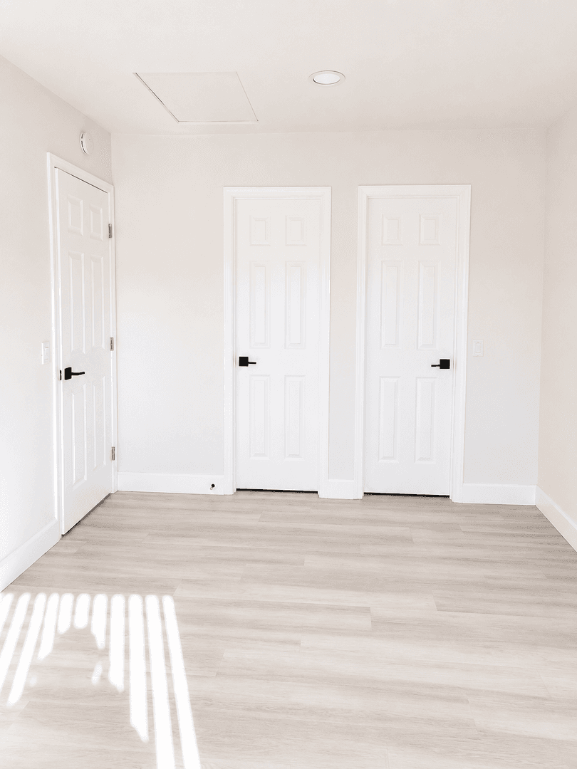 Lakeside Apartment: 9658 Winter Gardens Blvd.
